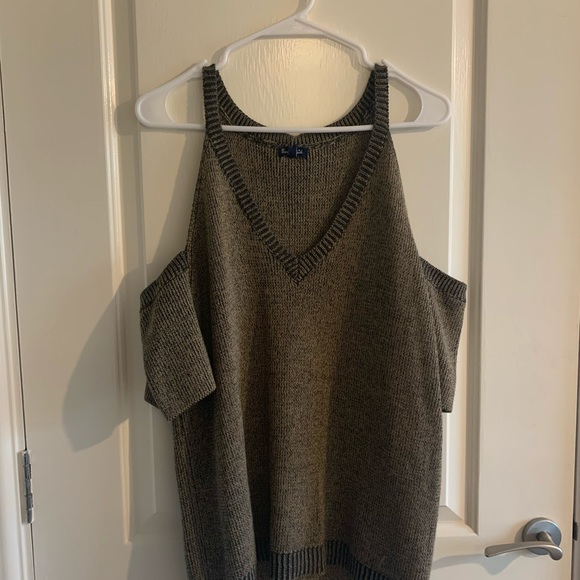 Splendid Sweater Top - Picture 2 of 4